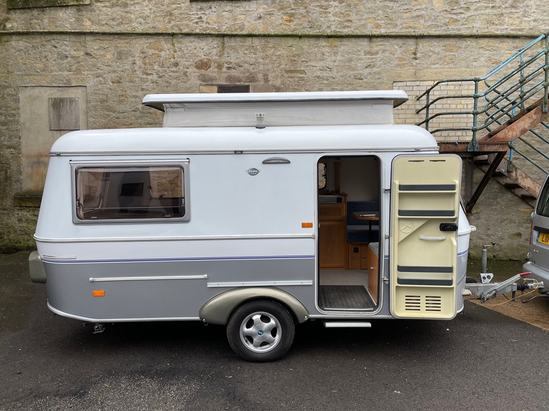 Caravane Eriba Triton 410 — Légèreté et Confort